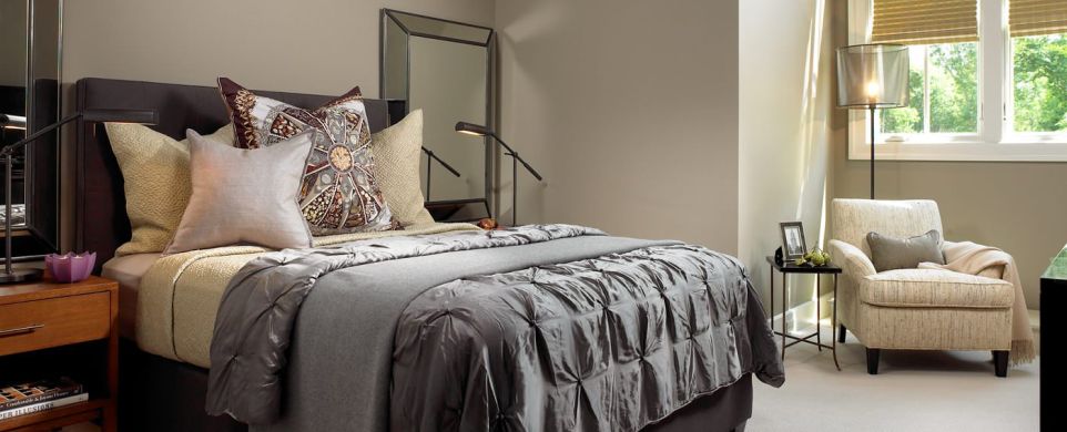 Ensembles for a Warm, Inviting Bedroom